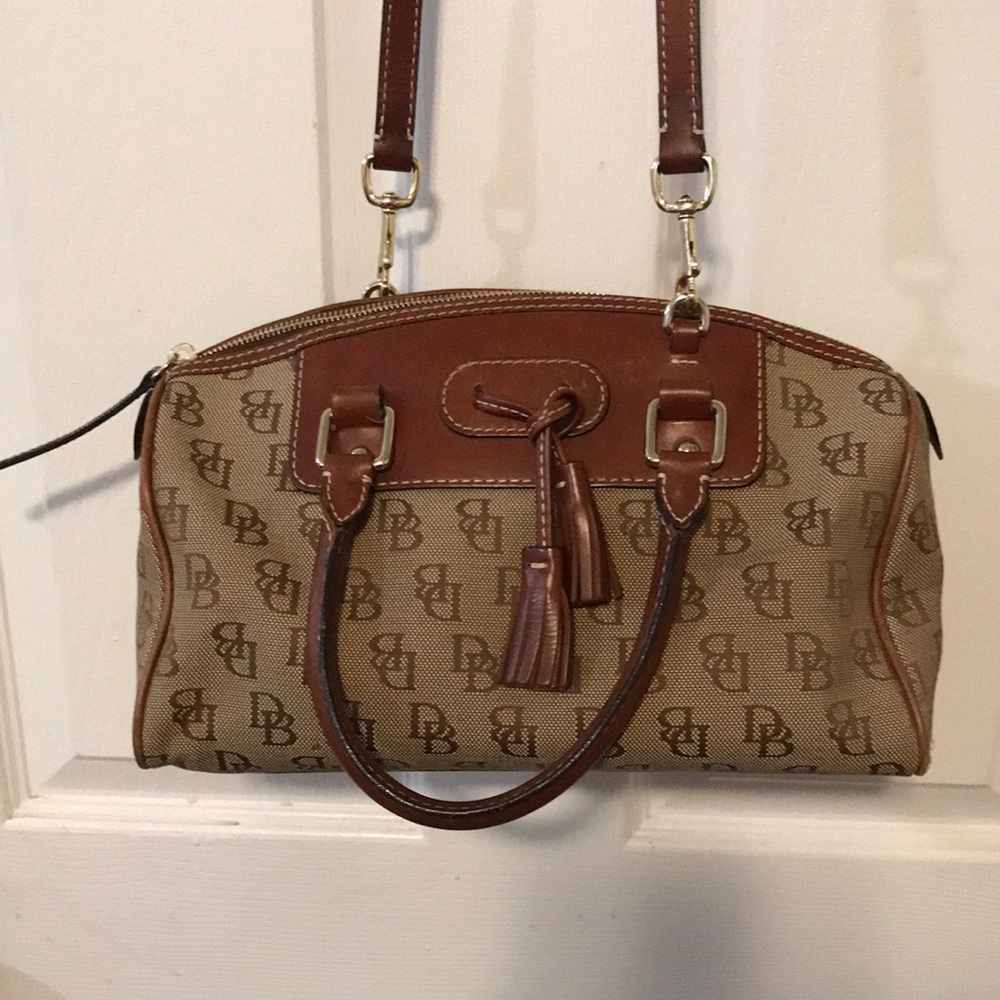 Dooney & Bourke purse